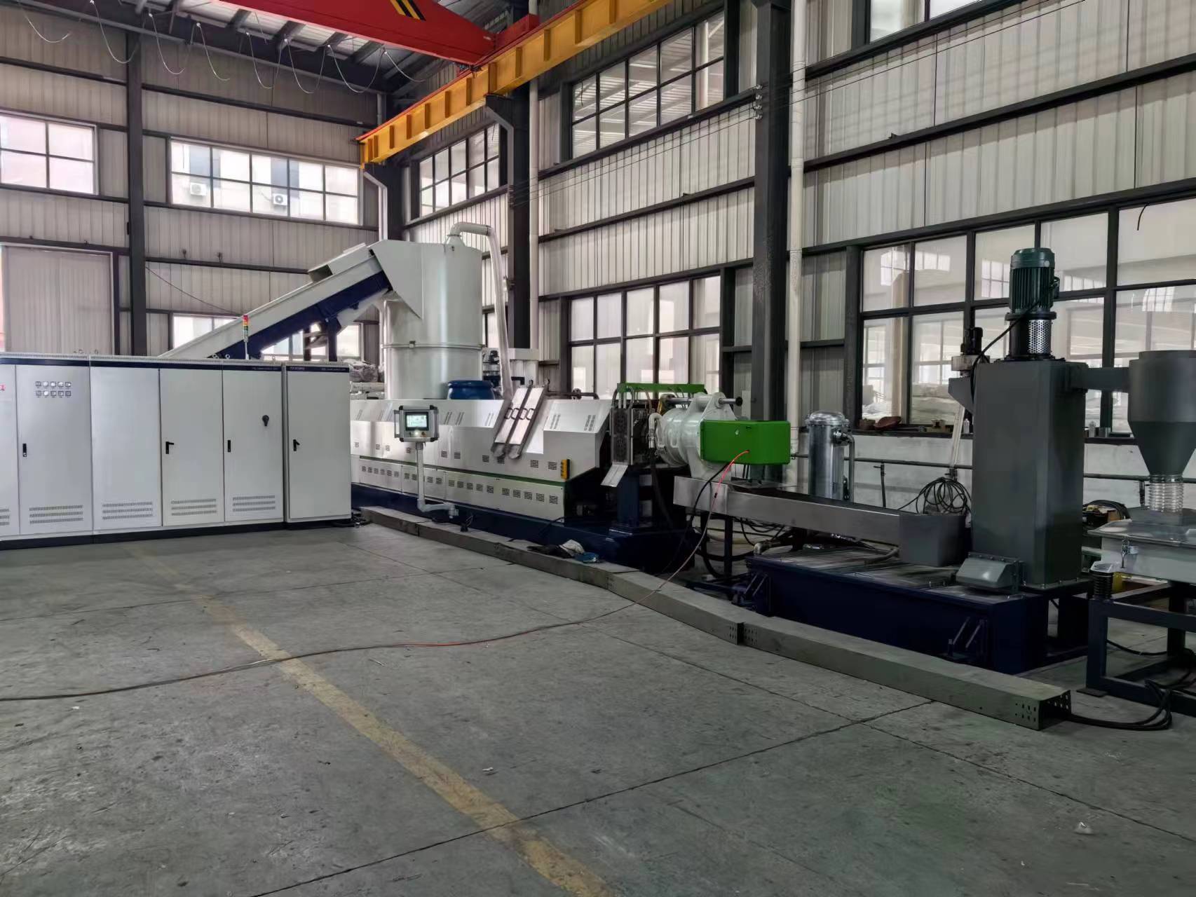 Latest company case about ML180 pelletizing line for LLDPE films with shredder
