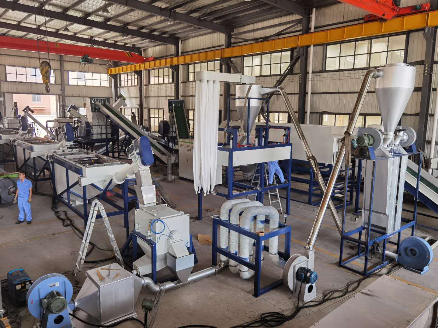 Latest company case about 1000kg per hour PET bottle washing line