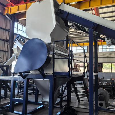 Buy Automatic HDPE Bottles Crusher Machine 90KW for Plastic Recycling 1000kg/hr online manufacture